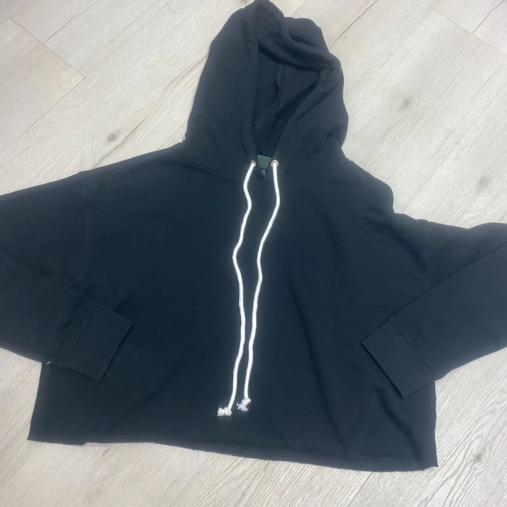 wild fable Black Cropped Hoodie with White Drawstrings - Picture 3 of 7